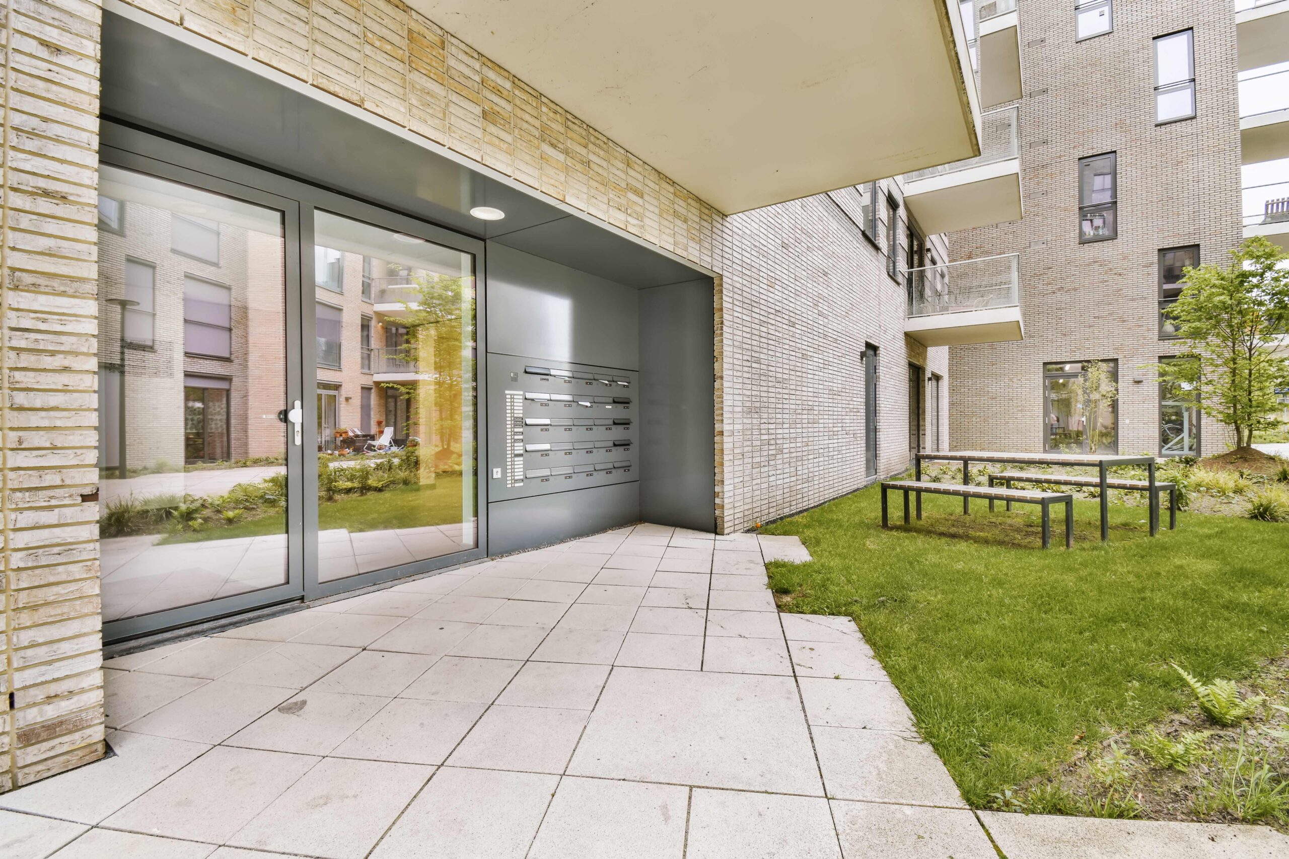 Δικαίωμα αποκλειστικής χρήσης στους κοινόχρηστους χώρους της πολυκατοικίας - kyros law offices